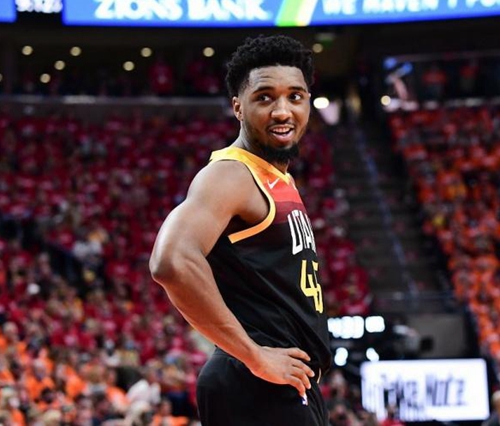 也令队友钦 也令队友钦